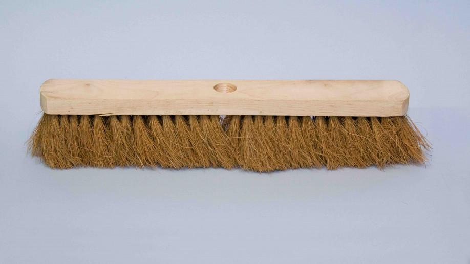 18 45CM CONTRACT FLAT TOP COCO PLATFORM BROOM EA. 