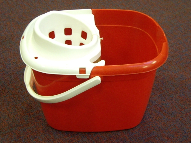 WRINGER MOP BUCKET - RED - BOX