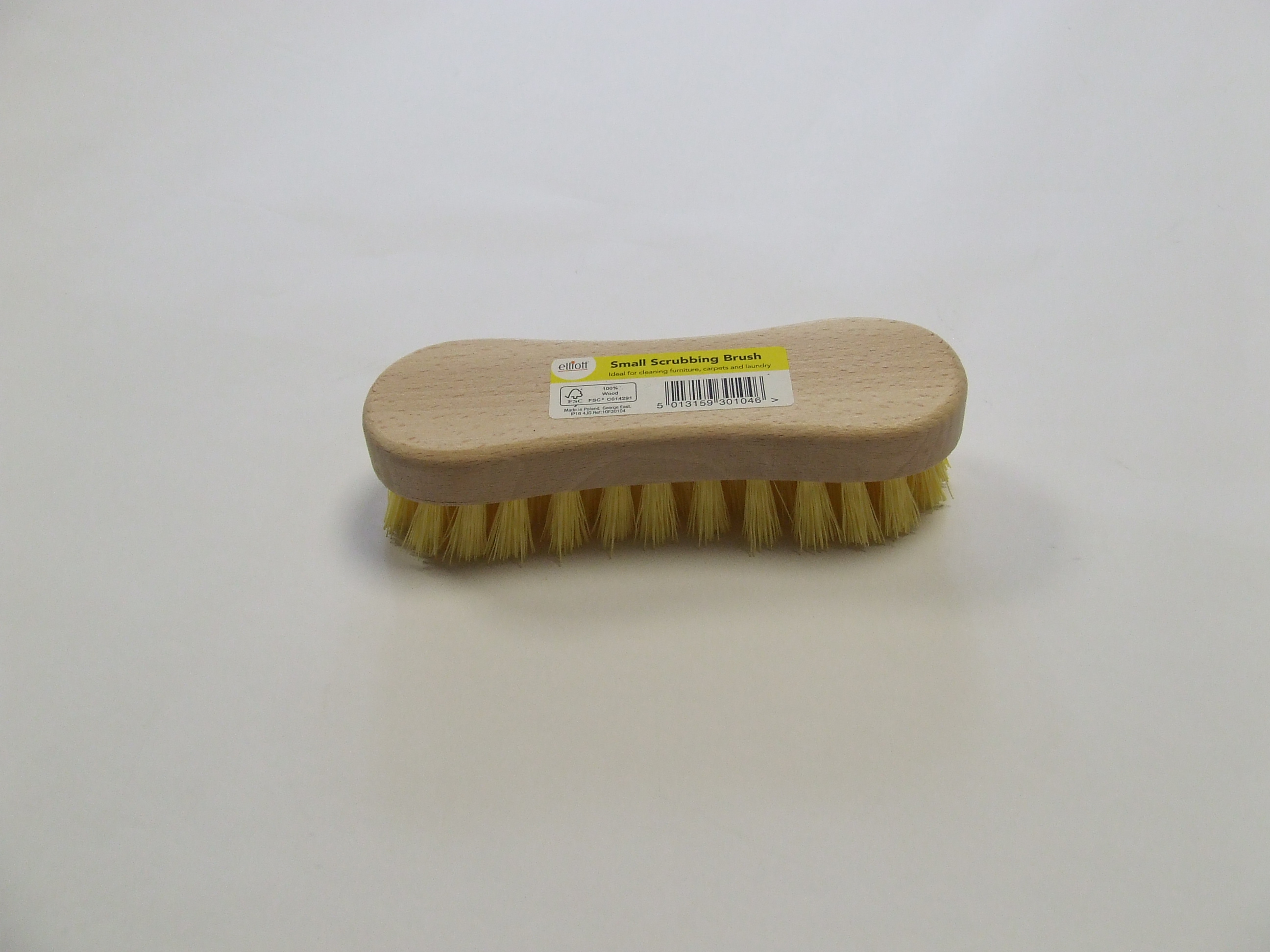 DUMBELL PVC SCRUBBING BRUSH EA.    