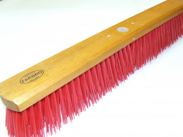 24 61CM FLAT TOP FARBRO GREEN POLY PLATFORM BROOM EA. 