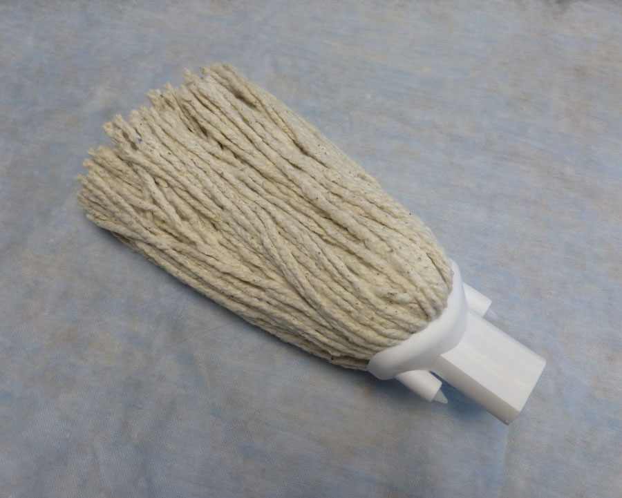 DELTA PLASTIC SOCKET MOP SIZE 14  WHITE